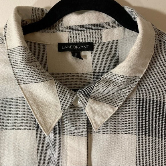 2/$35 Lane Bryant Plaid Bell Ruffle Sleeve Blouse Tunic - Picture 4 of 13